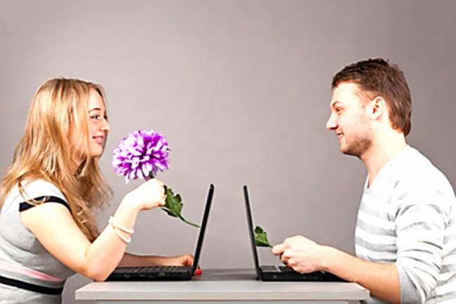 Психологи не советуют общаться на сайтах знакомств