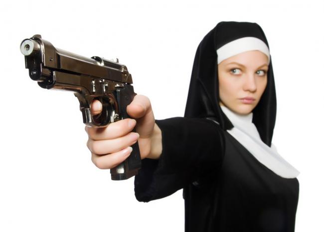 В США вооруженные монахини пытались ограбить банк
