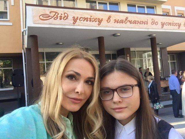 Дочь Ольги Сумской стала звездой школьной линейки (ФОТО)