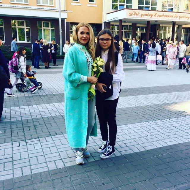 Дочь Ольги Сумской стала звездой школьной линейки (ФОТО)