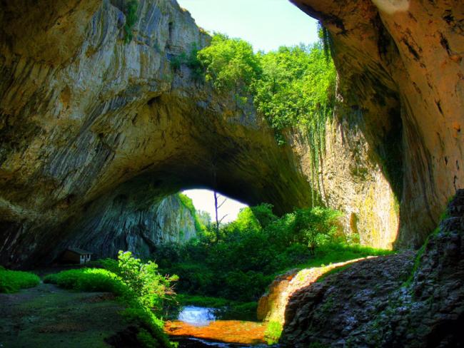 Ученые: пещеры в Южной Америке вырыли пришельцы 