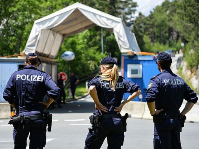 Пять человек погибли в результате аварии автобуса в Австрии