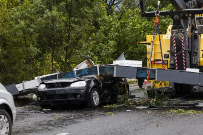 Восемь человек погибли в результате урагана в Румынии 