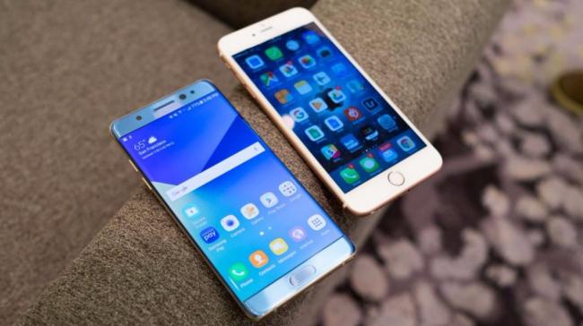 Дроп-тест: iPhone 8 против Samsung Galaxy Note 8 (ВИДЕО)