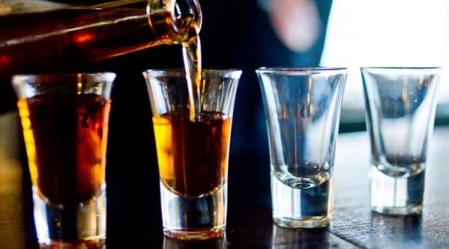 Оригинальное открытие: алкоголь помогает выучить иностранный язык