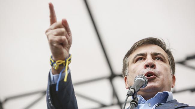 Под Верховной Радой началось организованное Саакашвили вече
