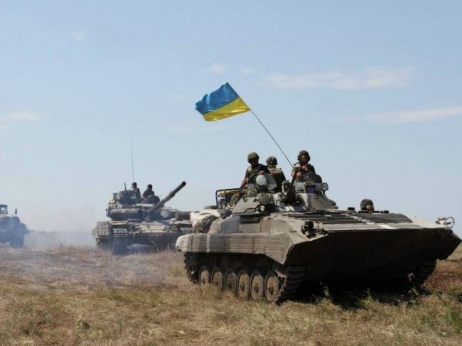 Ситуация на Донбассе: боевики бьют по всем направлениям, силы АТО жестко отвечают