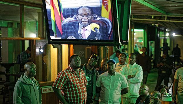 В Зимбабве объяснили, почему Мугабе не стал объявлять об отставке