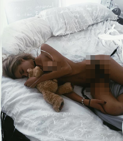 Экс-девушка Бибера поделилась новым откровенным снимком (ФОТО)