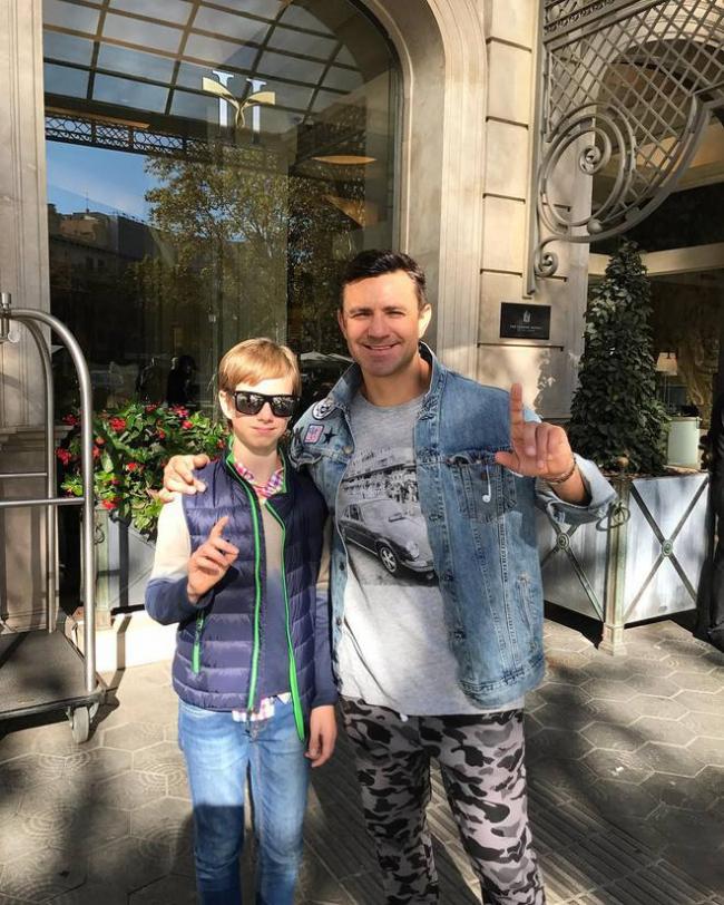 Николай Тищенко впервые показал поклонникам своего старшего сына (ФОТО) Николай Тищенко впервые показал поклонникам своего старшего сына (ФОТО)