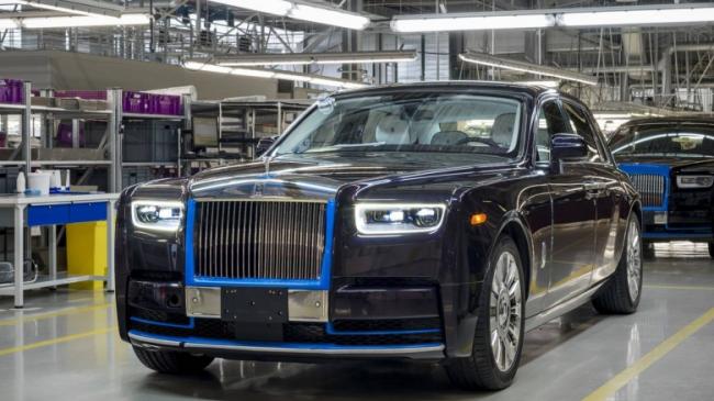 Ценный лот: первый Rolls-Royce Phantom нового поколения продадут на аукционе (ФОТО) 