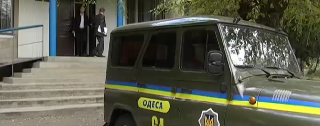 В Одесской области неизвестные открыли огонь по автобусу с людьми
