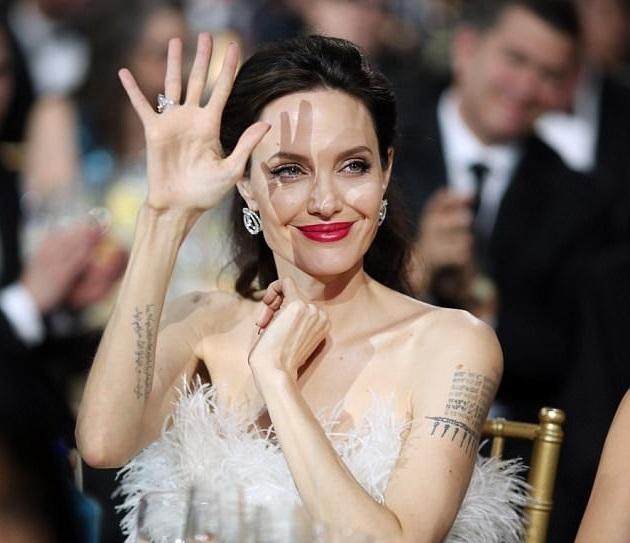Анджелина Джоли стала главной звездой светского мероприятия в Голливуде (ФОТО)
