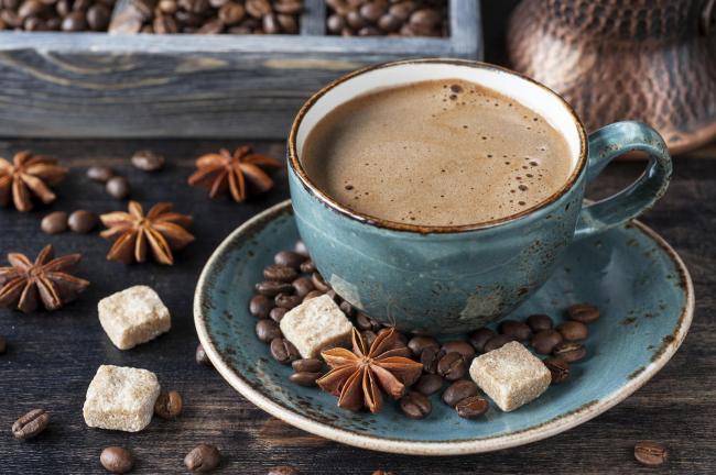 Ученые утверждают: Холодный кофе полезнее горячего