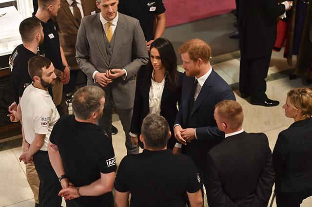 Меган Маркл и британский принц Гарри впервые вышли в свет вместе (ФОТО)