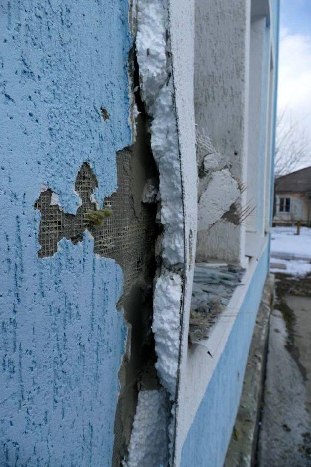 Циничная провокация: боевики обстреляли мирное население на Донбассе (ФОТО)