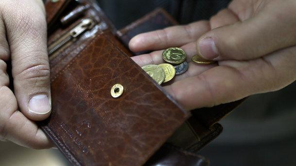 Эксперт рассказал, почему в Украине затягивали с повышением пенсий военным Эксперт рассказал, почему в Украине затягивали с повышением пенсий военным
