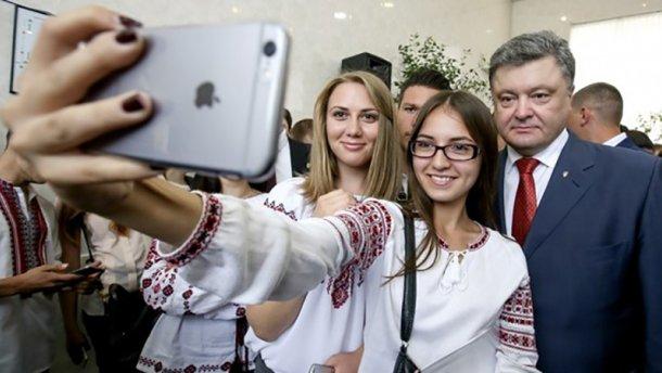 Порошенко сообщил о начале запуска 4G в Украине
