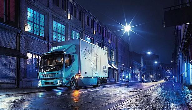 Volvo показала свой первый электрический грузовик
