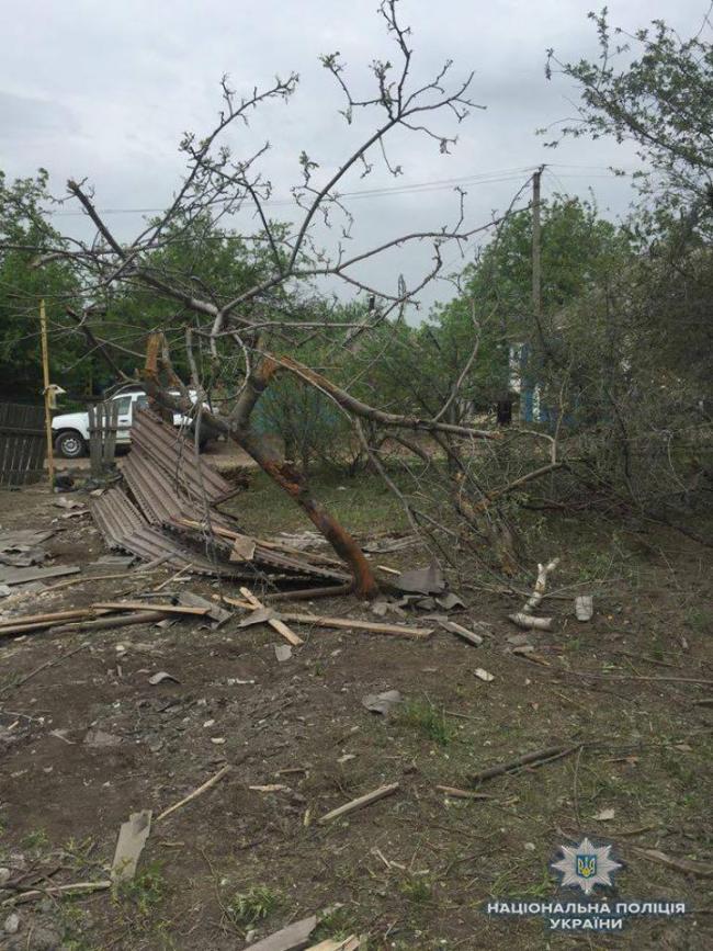 Боевики вновь обстреляли объекты гражданской инфраструктуры на Донбассе (ФОТО)