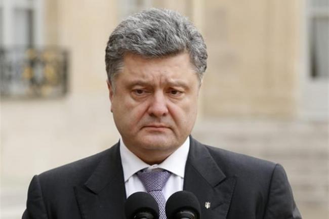 Украинский боец, воевавший на Донбассе, отказался пожать руку Петру Порошенко