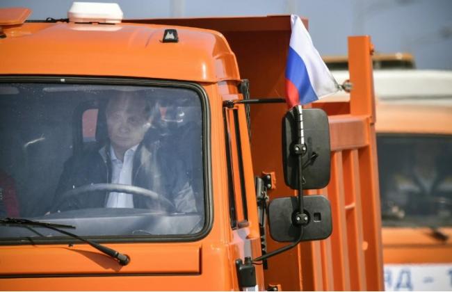 Путин оконфузился на открытии Крымского моста