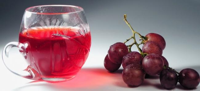 Ученые назвали фруктовый сок, который повышает уровень сахара в крови