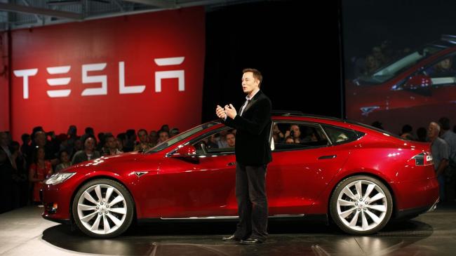 Компания Tesla заявила о рекордных убытках 