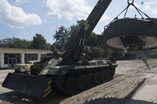 На "Львовском бронетанковом заводе" завершились испытания новой бронемашины "Лев"
