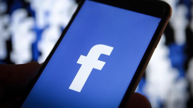 Facebook подала в суд на Blackberry из-за кражи технологии голосовых сообщений