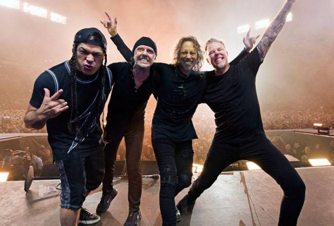Metallica пожертвовала 100 тысяч долларов на борьбу с лесными пожарами в Калифорнии