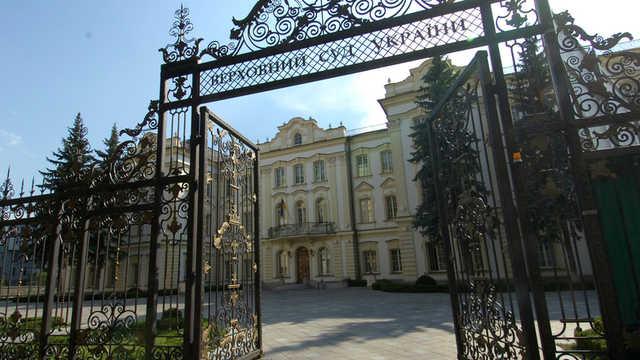 Верховный суд разрешил арестовать акции банков РФ за аннексию Крыма