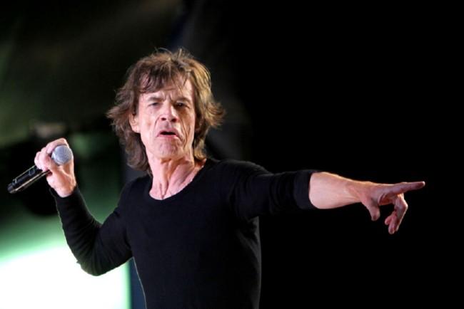Фронтмен The Rolling Stones успешно перенес операцию