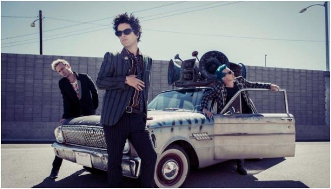 Участники панк-рок группы Green Day выпускают дебютную книгу