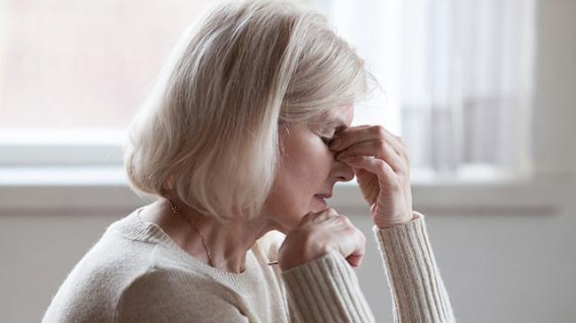 Пожилые люди со слабым обонянием умирают на 50% чаще