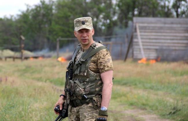 Порошенко назначил нового командующего Объединенных сил на Донбассе