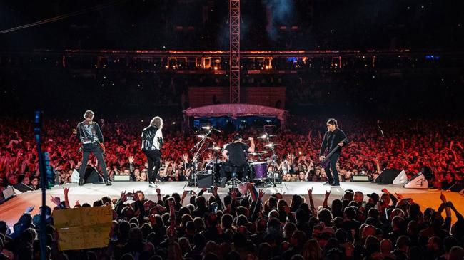 Metallica отдала 1,5 миллиона евро на благотворительность за время европейского тура