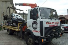 Во Львове суд запретил "рэкетирские" эвакуаторы