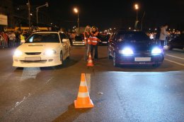Стритрейсеры проверили готовность к зиме дорог Москвы