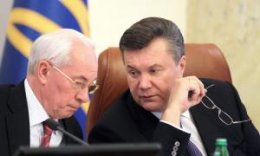 Янукович слил Азарова в Раду