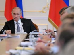 Путин приказал министрам отчитаться о расходах