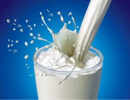 Почему полезно пить молоко в детстве?
