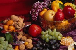 Ученые: фрукты и овощи не помогают похудеть