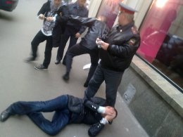 В центре Киева геи сцепились с милицией, 6 человек задержаны