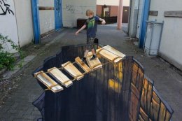 Трехмерные миры на мостовой (ФОТО) Трехмерные миры на мостовой (ФОТО)