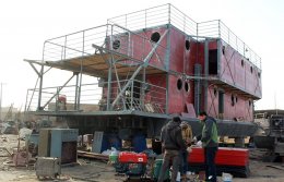 Китаец построил «Ноев ковчег» для конца света (ФОТО)