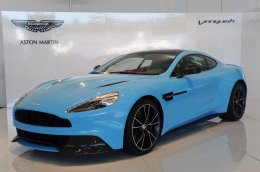 Суперкар Aston Martin Vanquish (ФОТО) Суперкар Aston Martin Vanquish (ФОТО)