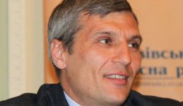 Руслан Кошулинский: "Забор возле Рады уничтожен, чтобы не отделять депутатов от народа"