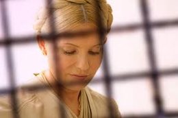 Тимошенко сидит заслуженно, - международная юридическая компания
