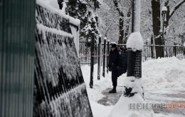 «Ничейный забор» вокруг Верховной Рады появился снова (ФОТО)